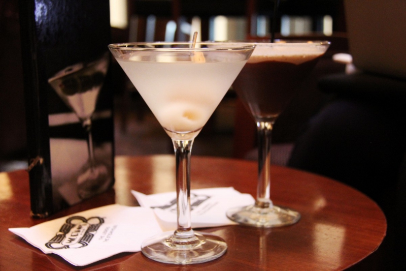 brasserie-DRAGUIGNAN-min_martini_bar_lychee_chocolate_alcohol_liquor_happy_hour_happy-910161